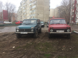 Парковка на газоне 