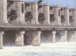 Начат сброс воды через ГЭС в Дон?
