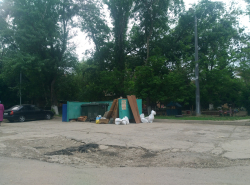 Не убирают Мусор !