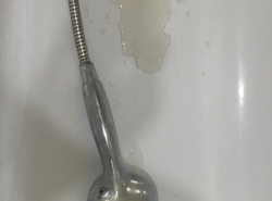 горячая вода “черная”