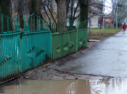 Дорожка вдоль д/садика «Уголек»