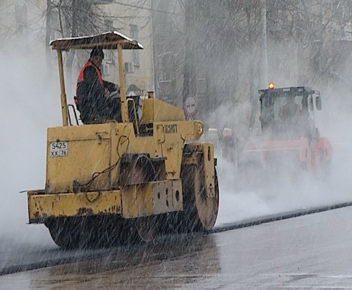 Волгодонск должен успеть отремонтировать дороги к зиме – на кону 67 миллионов рублей