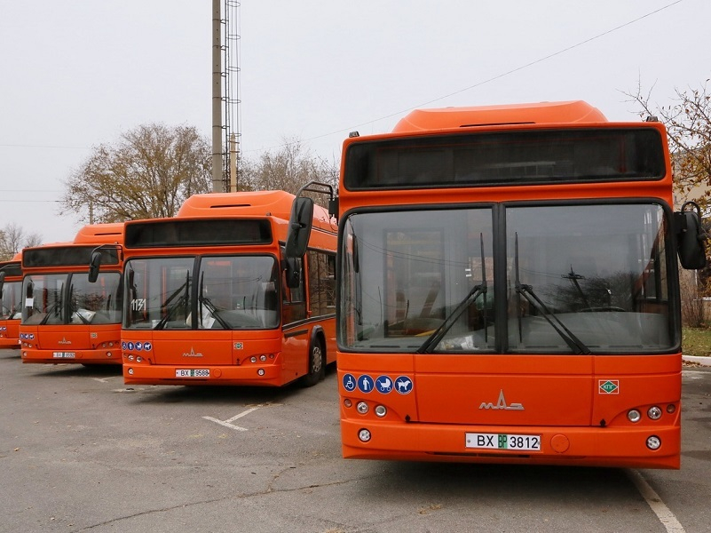 На улицы Волгодонска вышли новые оранжевые автобусы