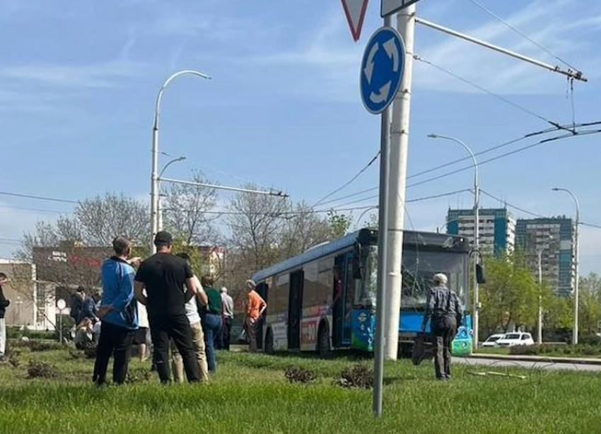 Лобовые стекла для «московских» автобусов закупают в Волгодонске