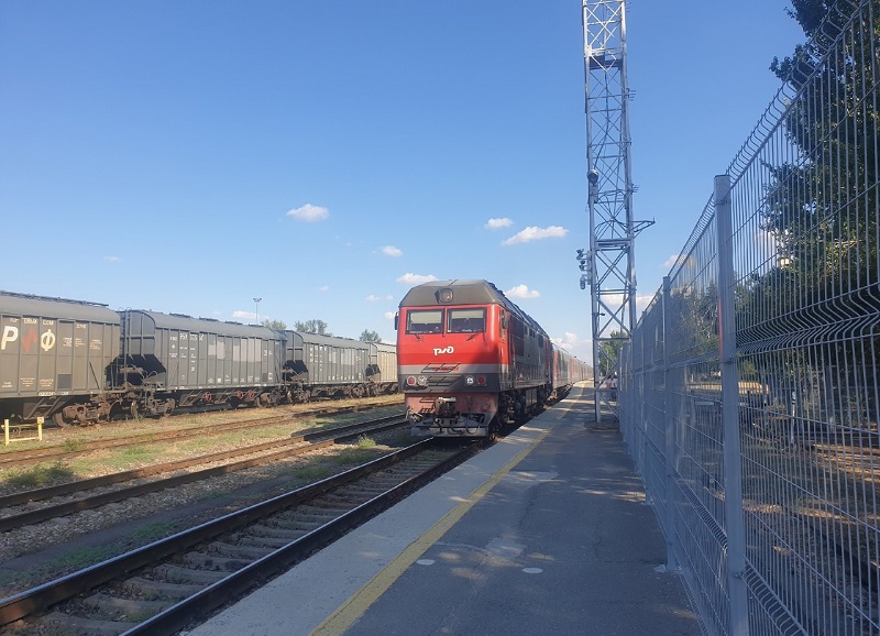 Пассажирские поезда направили через Волгодонск в обход Котельниково 