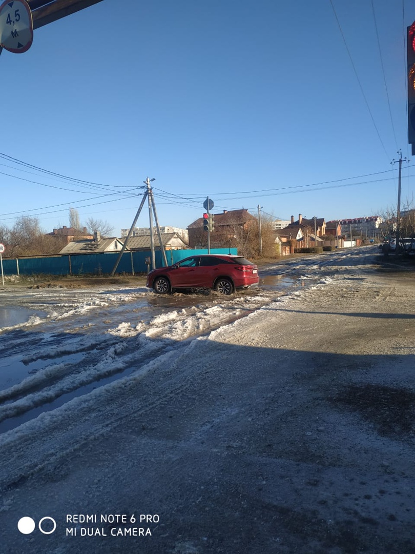 Зловонные грязные реки затапливают Старо-Соленый в Волгодонске