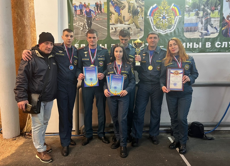 Лучшим по области в пожарно-спасательном спорте признан отряд МЧС России из Волгодонска