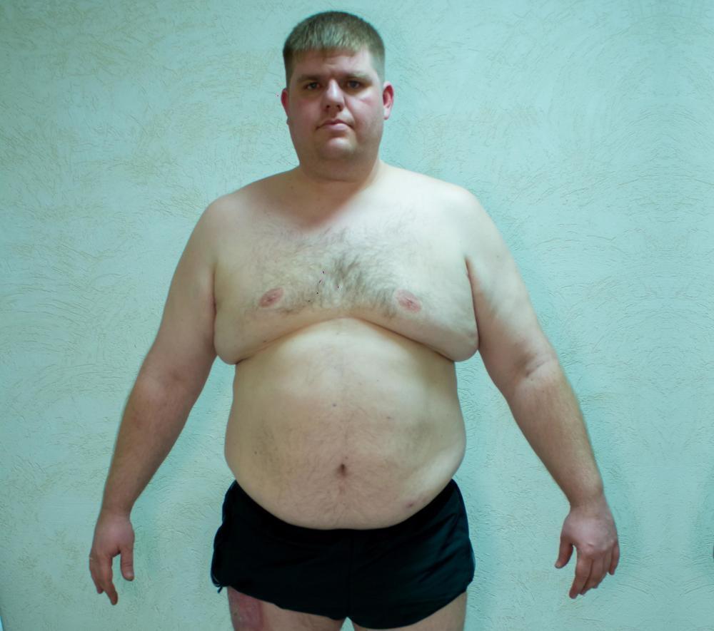Толстый выше обыкновенного роста широкий с огромными. Кравченко рост вес 120кг.