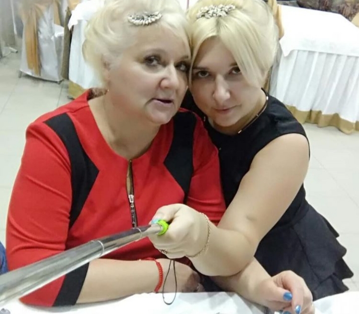 Анна Олюнина и ее мама Лариса