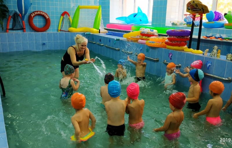 Интерьер бассейна в детском саду