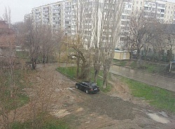 Норм припарковался,че...