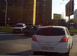 Нива поперек дороги - ВИДЕО!!!