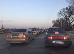 Поезд - 30 минут в пробке...