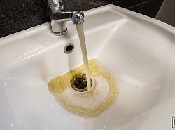 Ржавая вода!